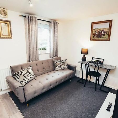 Snug 1Br Apt, Self Check In, Parking, By Derbnb Hilton  외부 사진