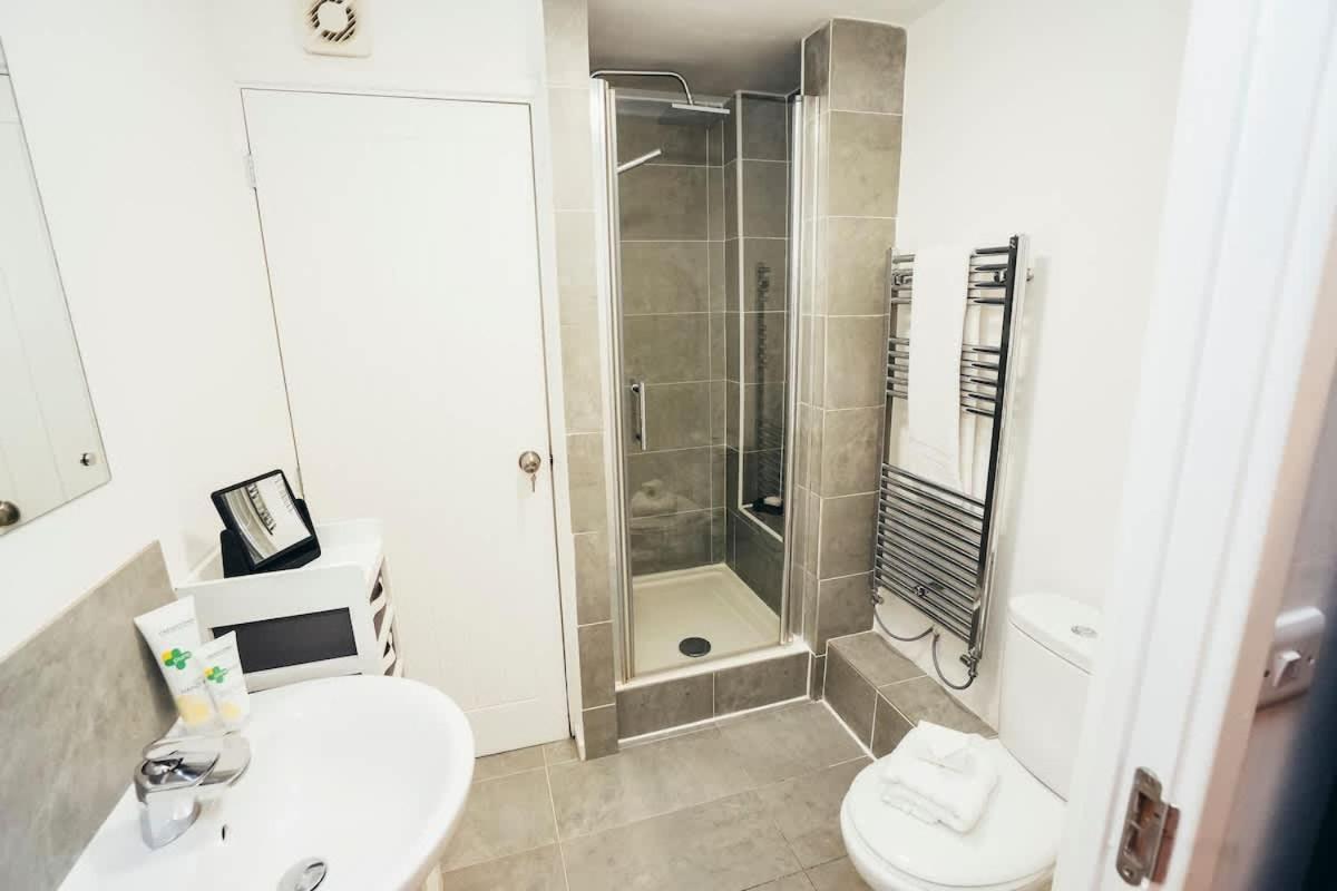 Snug 1Br Apt, Self Check In, Parking, By Derbnb Hilton  외부 사진