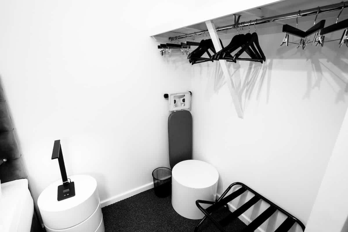 Snug 1Br Apt, Self Check In, Parking, By Derbnb Hilton  외부 사진